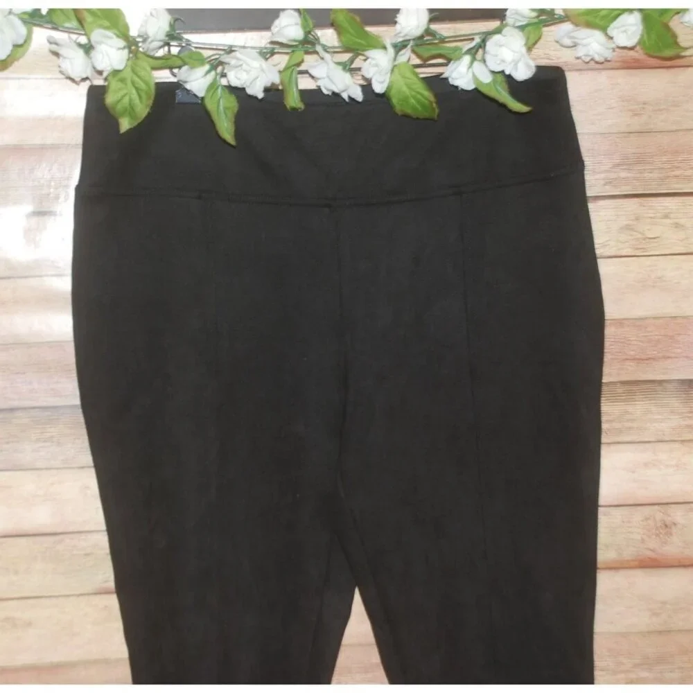 Andrew Marc Ladies Faux Suede Black Pull On Pants Size XL Straight Stretch Soft